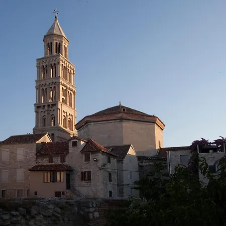 Dionis Unesco Luxury アパート *